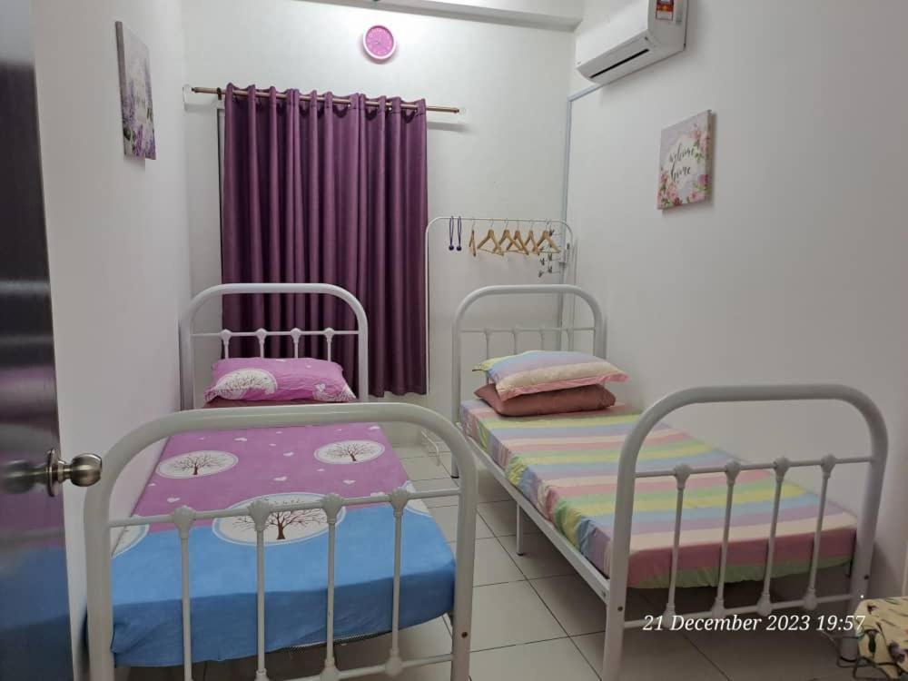 Impiana Homestay Near Putrajaya, Cyberjaya, Musliem Only,Wifi,Netflix Kampung Dengkil Ngoại thất bức ảnh