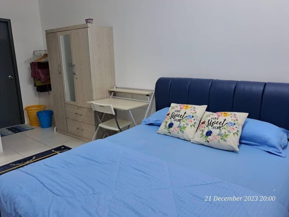 Impiana Homestay Near Putrajaya, Cyberjaya, Musliem Only,Wifi,Netflix Kampung Dengkil Ngoại thất bức ảnh
